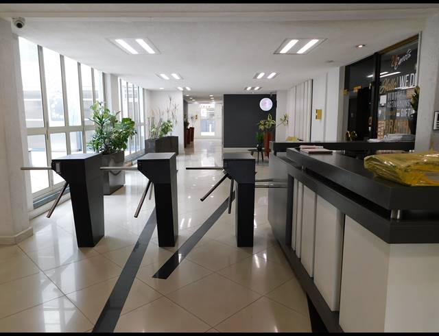 873M² OFFICE TO LET IN CRAIGHALL